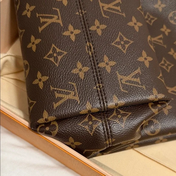 Louis Vuitton Graceful MM – Monogram Canvas with Pivoine interior. Used once ! - Picture 4 of 6
